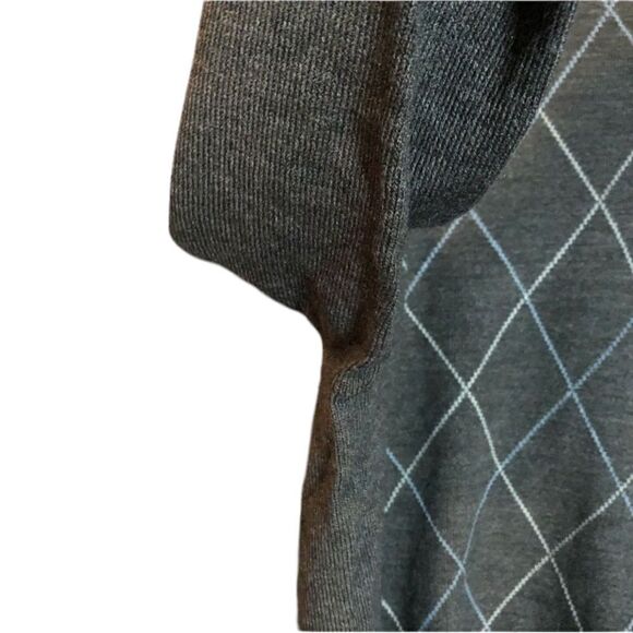 NWT! Dockers argyle v neck grey sweater‎ - Picture 9 of 12